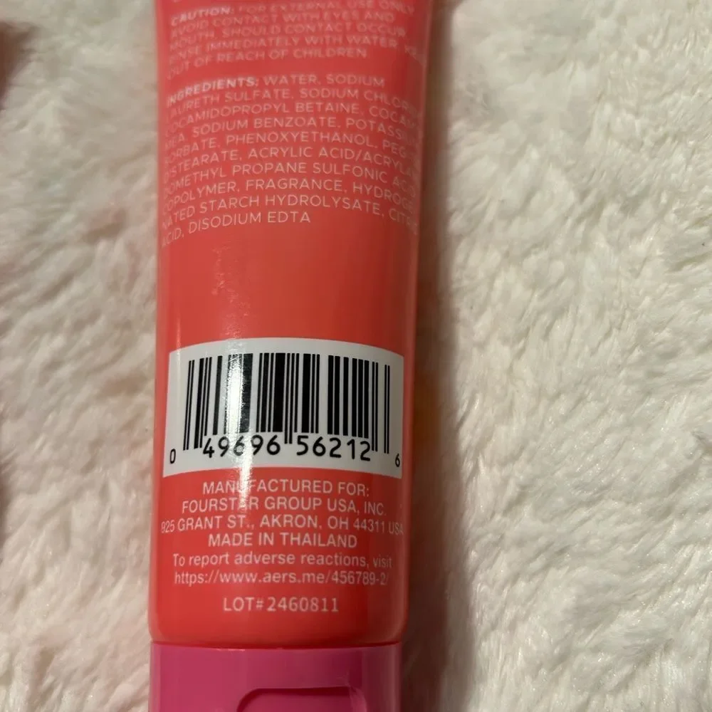 🎁Sweet Strawberry Scented Body Wash - Pink(Set Of 2)💥